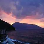 Ericùssa, Sulla Con Vista Mare * Acquacalda