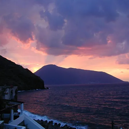 Ericussa, Sulla Con Vista Mare * Acquacalda