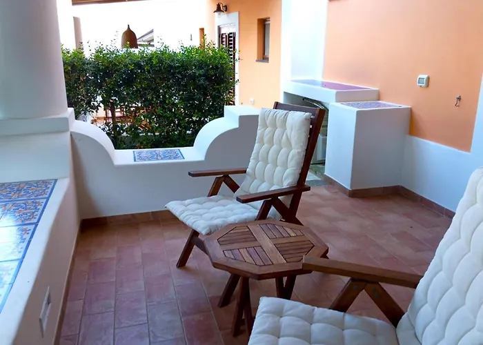 Ericùssa, Sulla Con Vista Mare