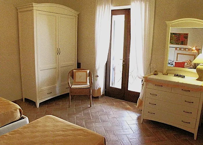 Ericùssa, Sulla Con Vista Mare Acquacalda