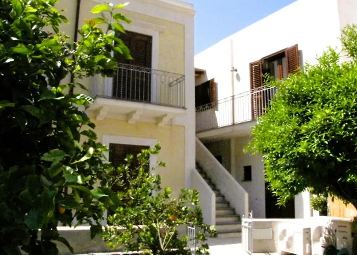 Ericussa, Sulla Con Vista Mare *